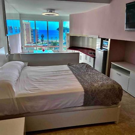 Estudio Con Vistas Al Mar Διαμέρισμα La Pineda Εξωτερικό φωτογραφία
