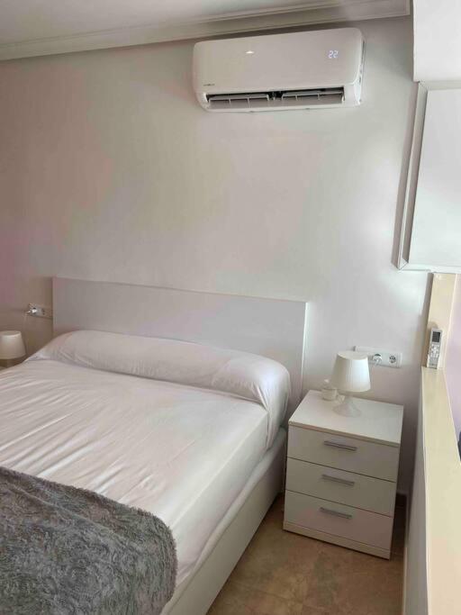 Estudio Con Vistas Al Mar Διαμέρισμα La Pineda Εξωτερικό φωτογραφία